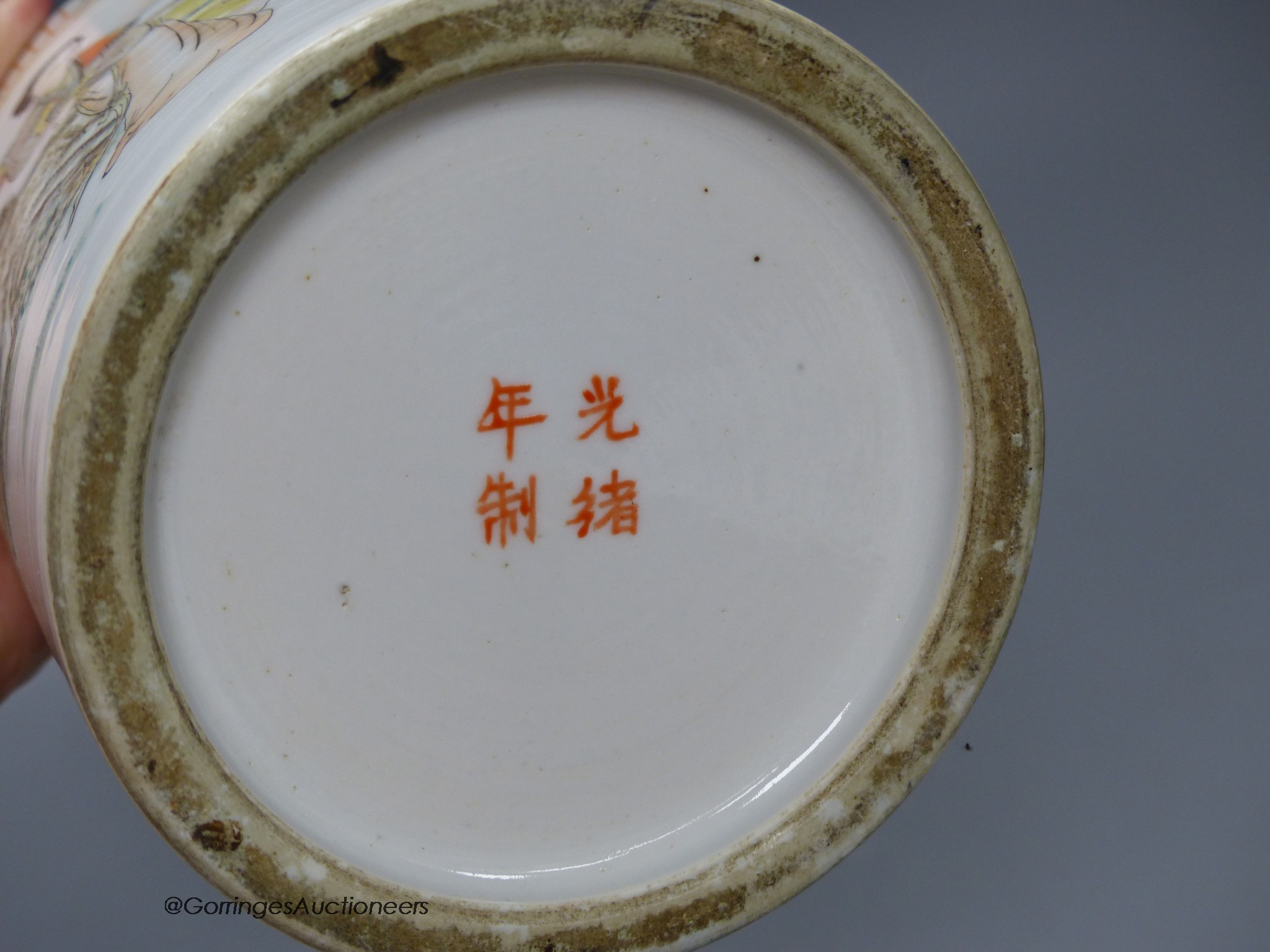 A Chinese famille verte brush pot, 15cm tall